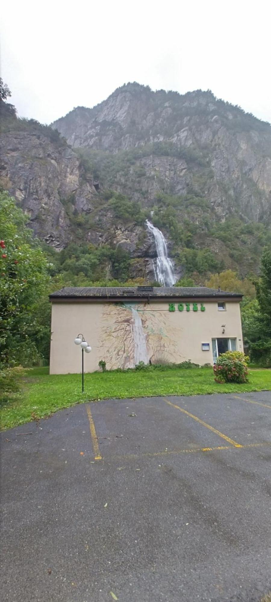La Cascade Hotel Vernayaz Exterior foto